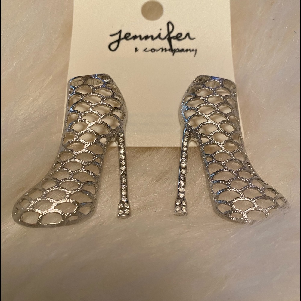 Pair of Stiletto earrings
